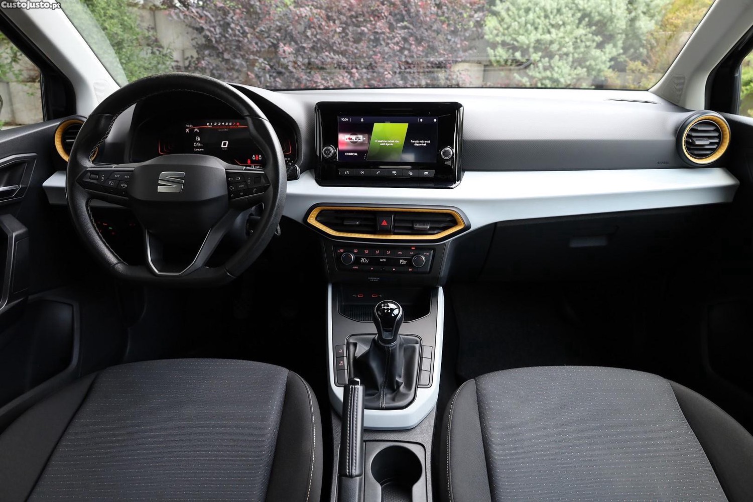 SEAT Arona 1.0 TSi Style — fotografia 11