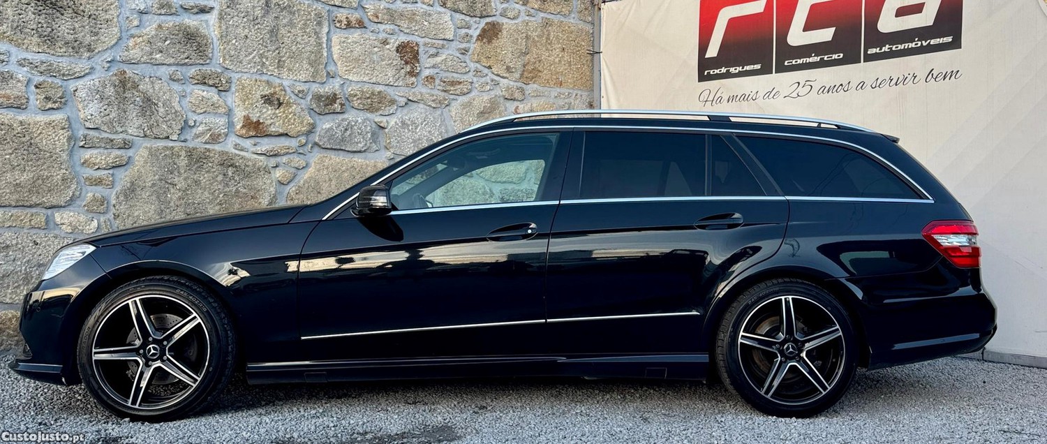 Mercedes-Benz E 250 AMG cx.7G Tronic — fotografia 13