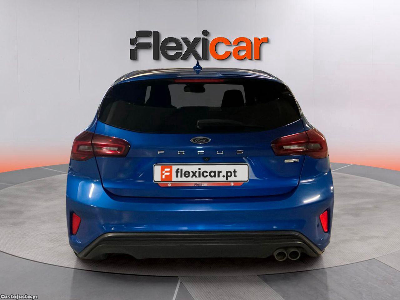 Ford Focus 1.0 EcoBoost MHEV ST-Line — fotografia 17