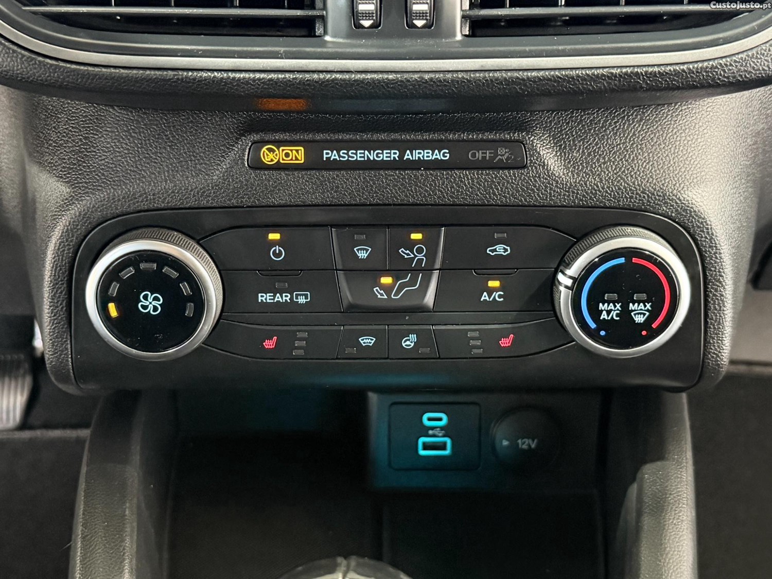 Ford Focus SW 1.0 ECOBOOST MHEV ACTIVE 125 CV — fotografia 13
