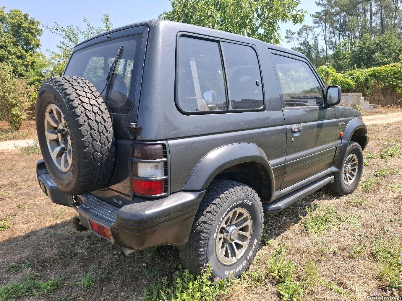 Mitsubishi Pajero GLS 2.5 — fotografia 9