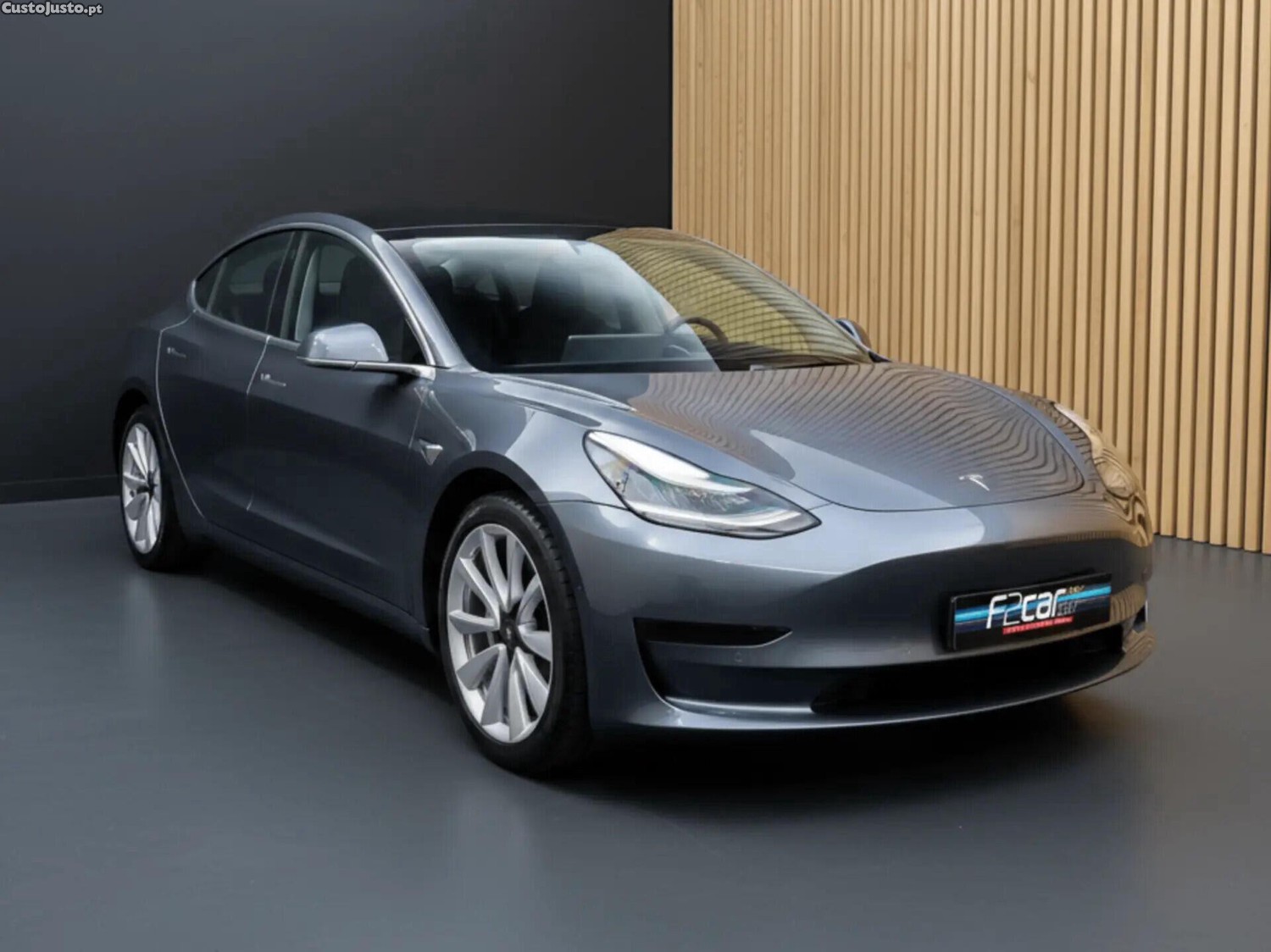 Tesla Model 3 Standard Range Plus RWD — fotografia 9