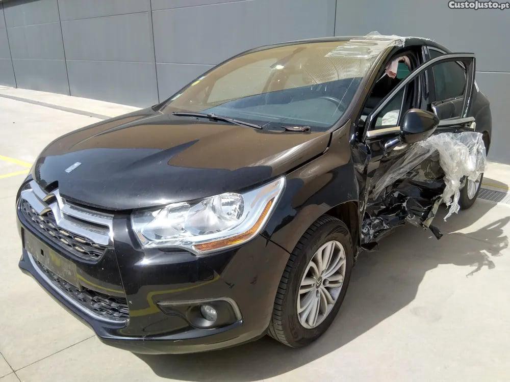 Citroën DS4 1.6 HDi 110 (82 kW / 112 cv) [04.2011 - 07.2015] - 12 foto 2