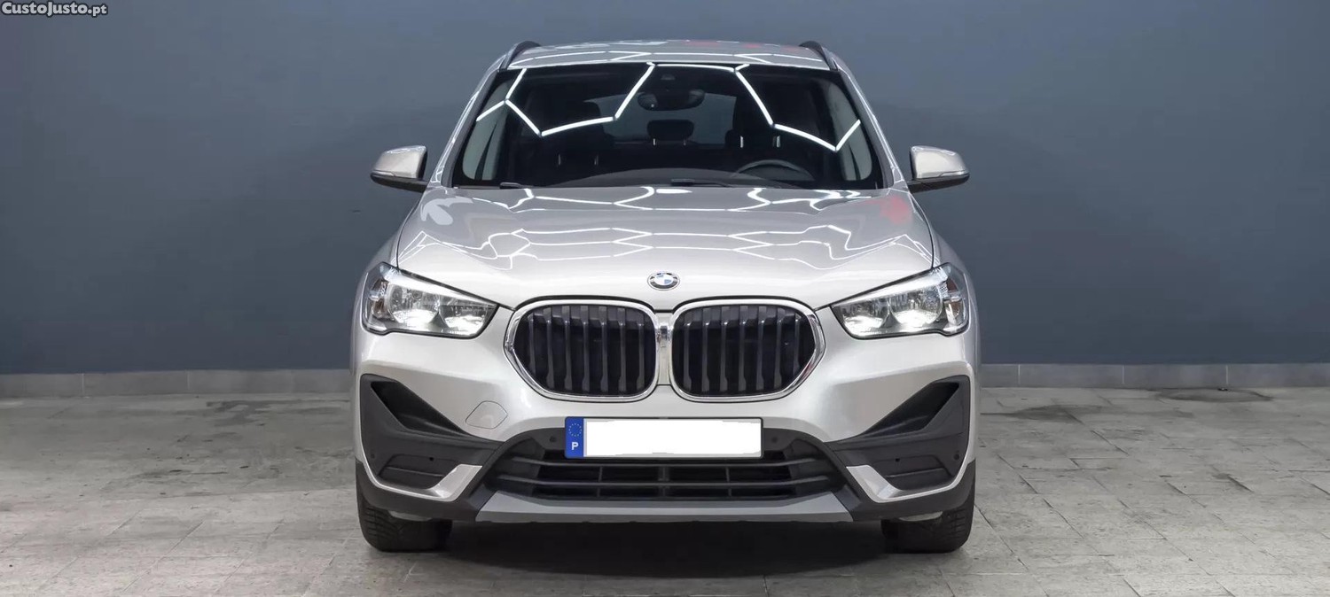 BMW X1 16 d sDrive Nacional — fotografia 7