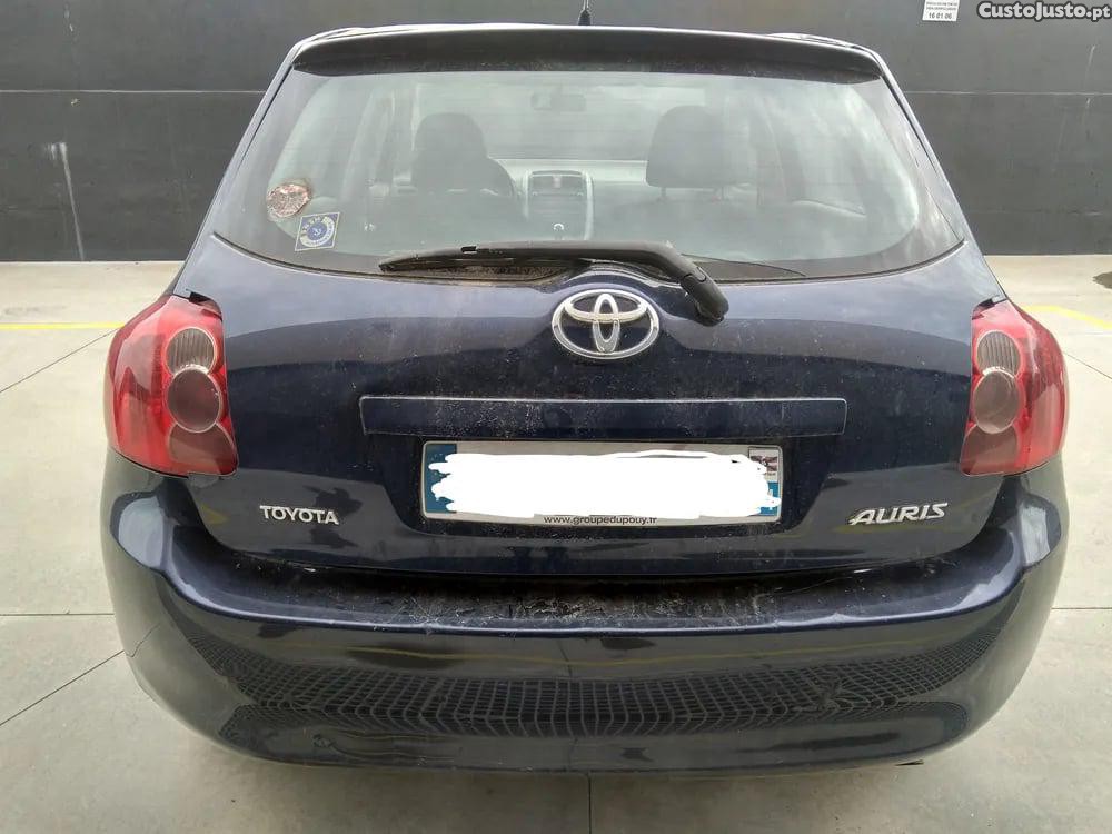 Toyota Auris 1.4 (ZZE150_, ZZE150R) (71 kW / 97 cv) [03.2007 - 09.2012] - 08 foto 5