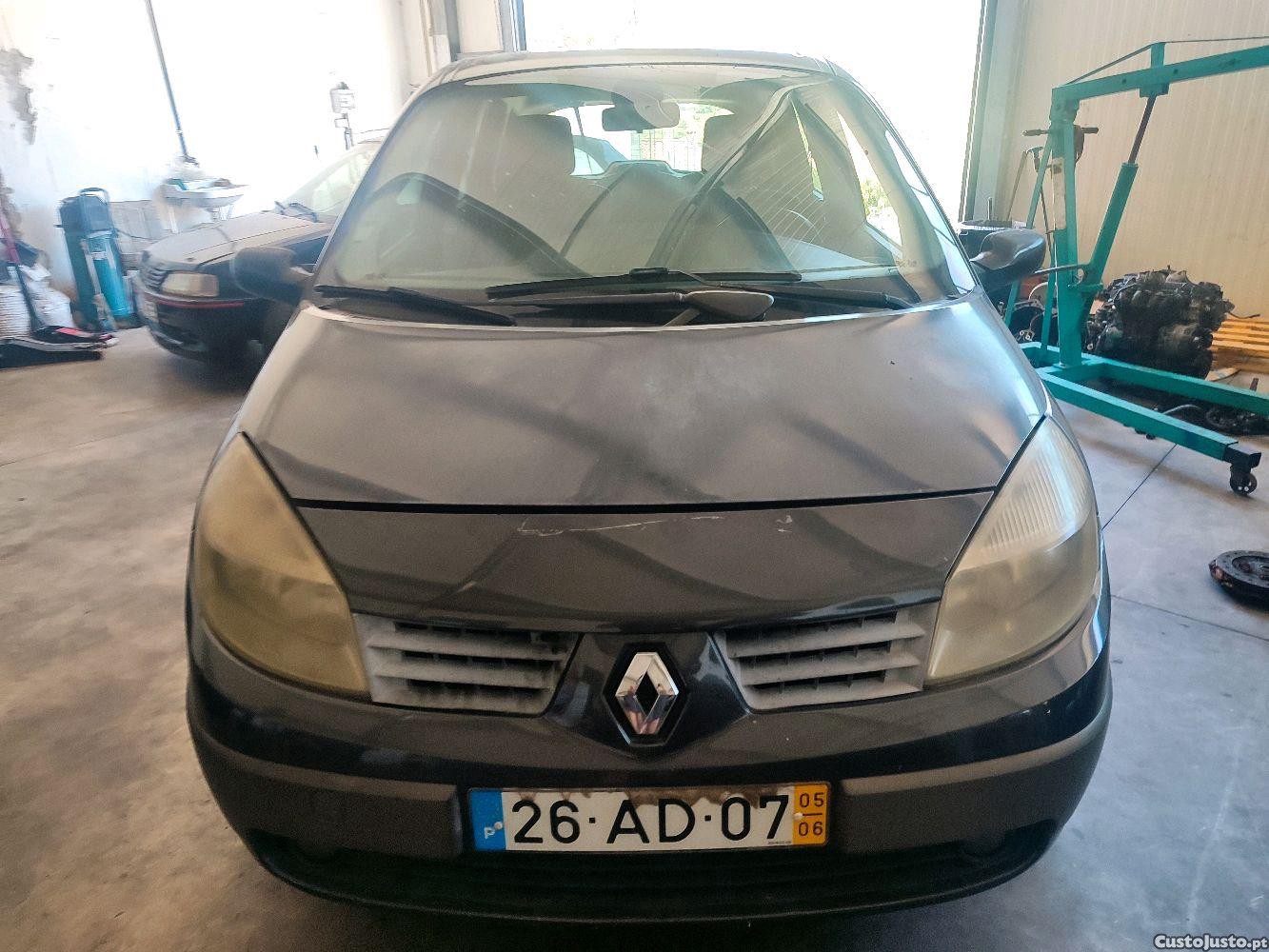 Renault Scénic 1.5Dci — fotografia 6