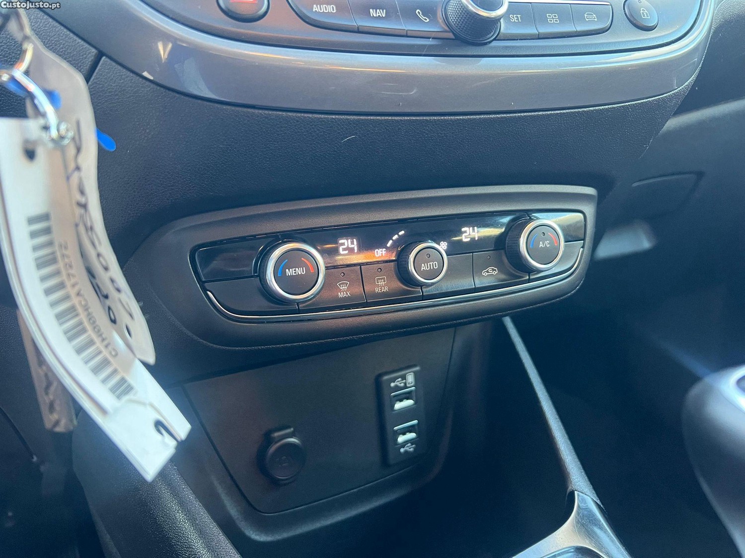 Opel Crossland X 1.2 T Elegance — fotografia 6