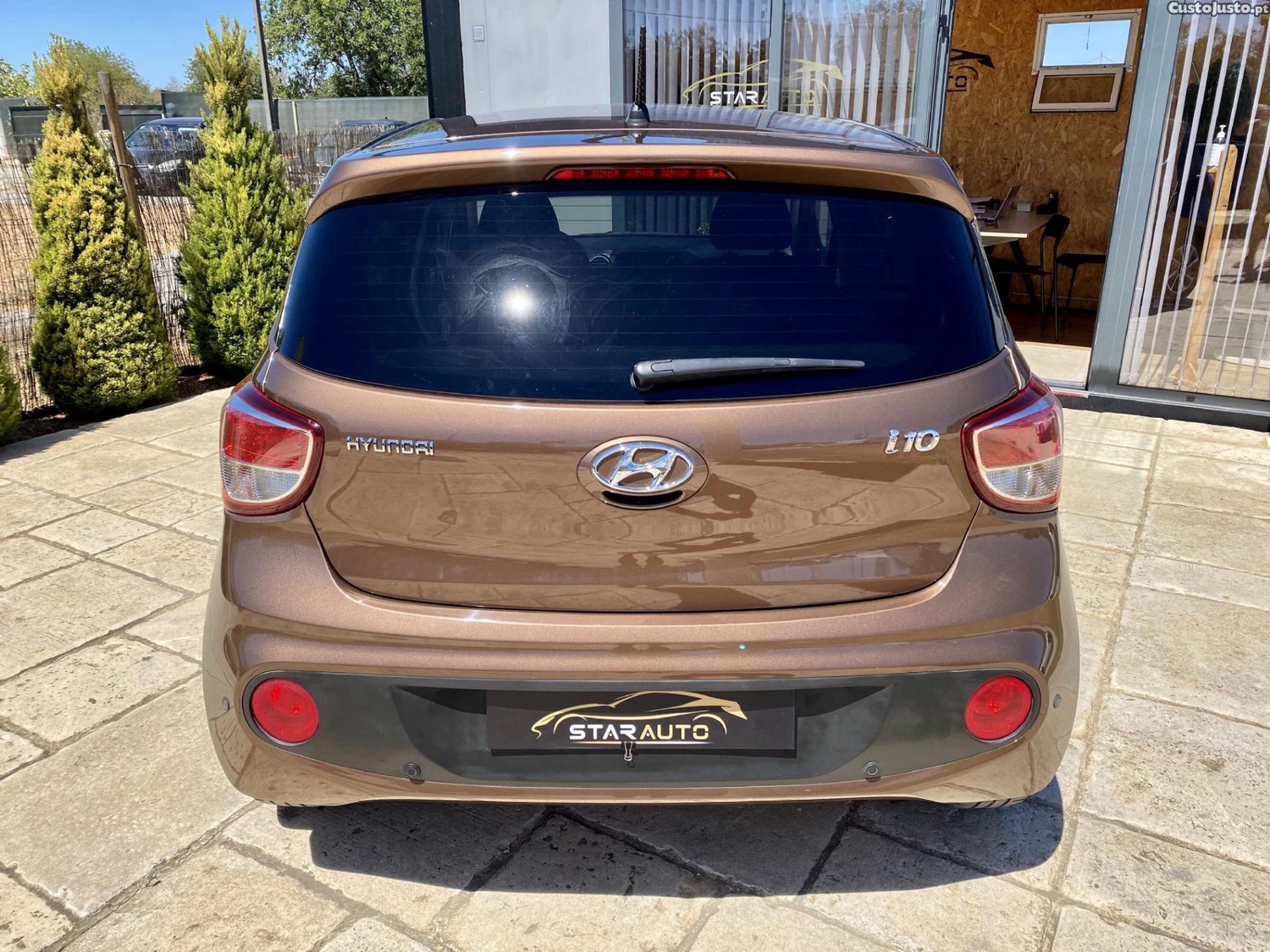 Hyundai i10 1.0 Gasolina — fotografia 8