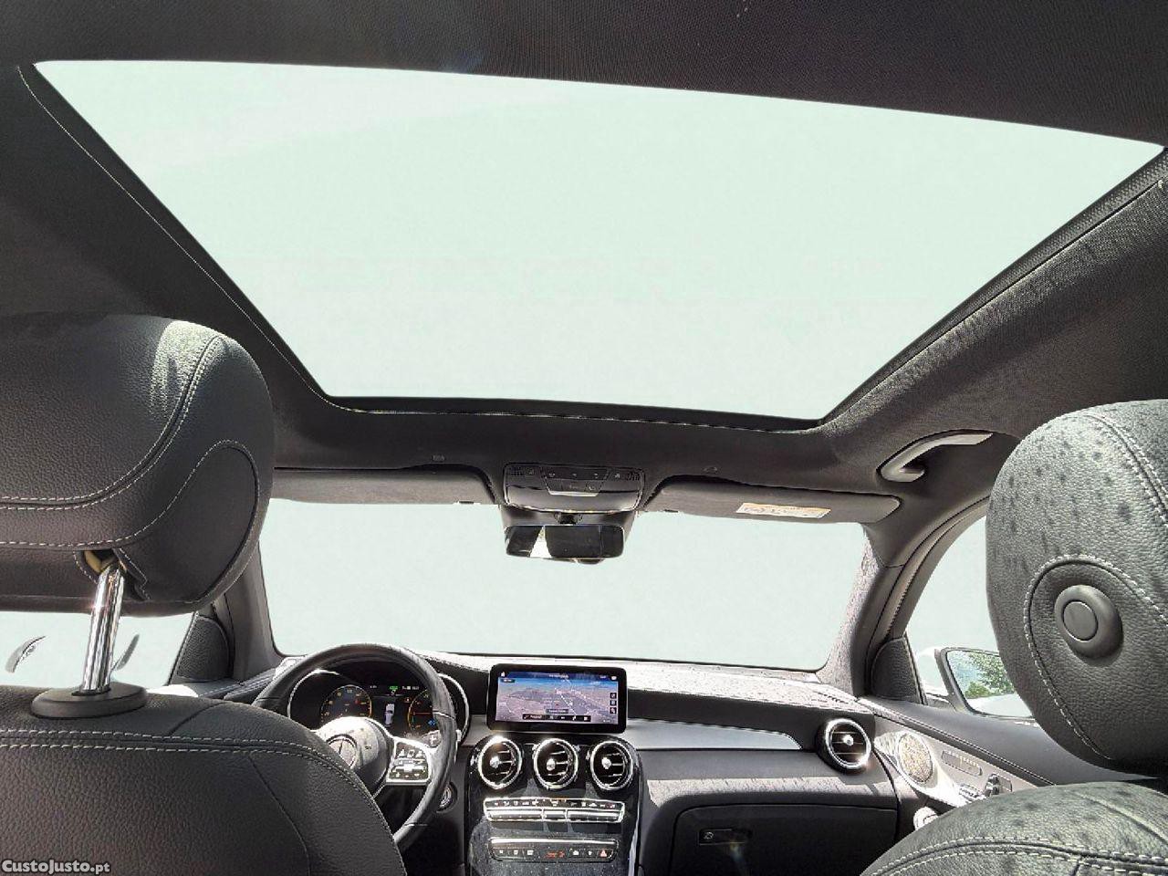 Mercedes-Benz GLC 300 e 4Matic — fotografia 7