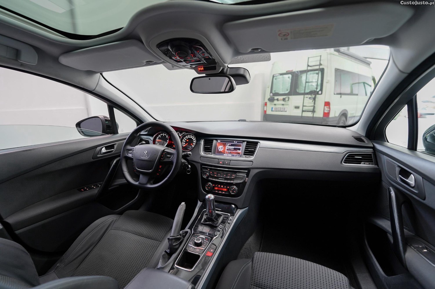 Peugeot 508 SW 1.6 e-HDi Active — photo 2