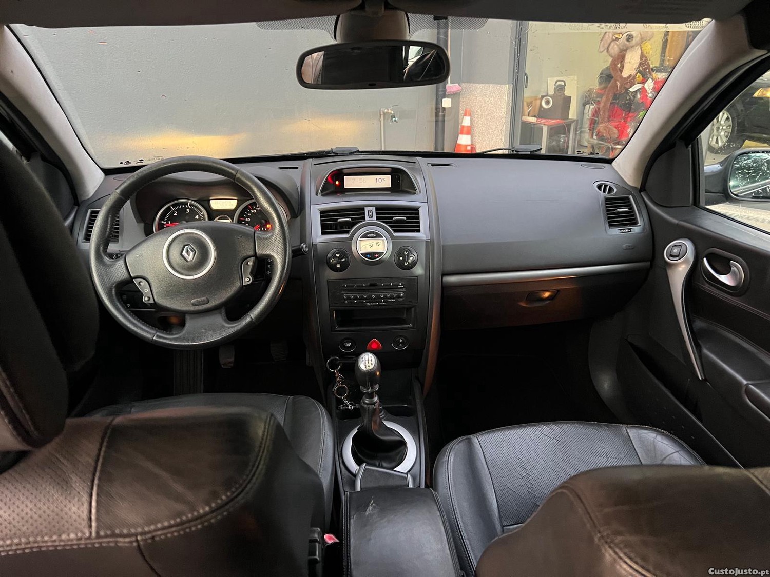 Renault Mégane Break 1.5 dCi Confort — fotografia 8