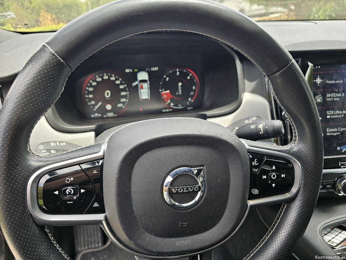 Volvo V90 D4 RDesign — fotografia 2