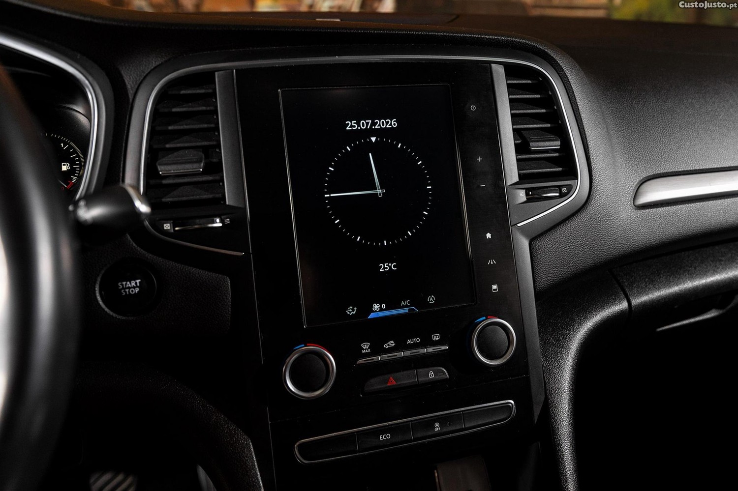 Renault Mégane 1.6 dCi Bose Edition — fotografia 11