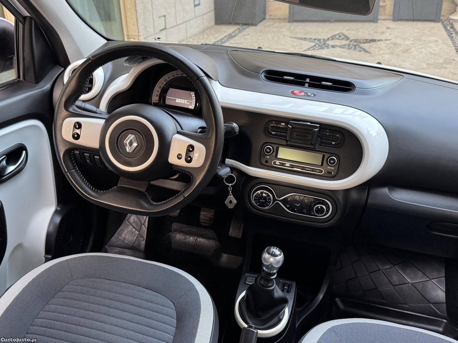 Renault Twingo 0.9 90cv turbo — fotografia 4