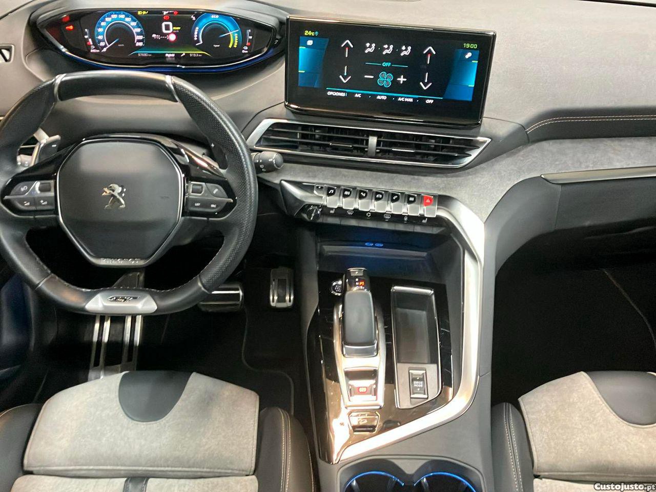 Peugeot 3008 1.6 Hybrid4 GT Pack e-EAT8 — fotografia 17