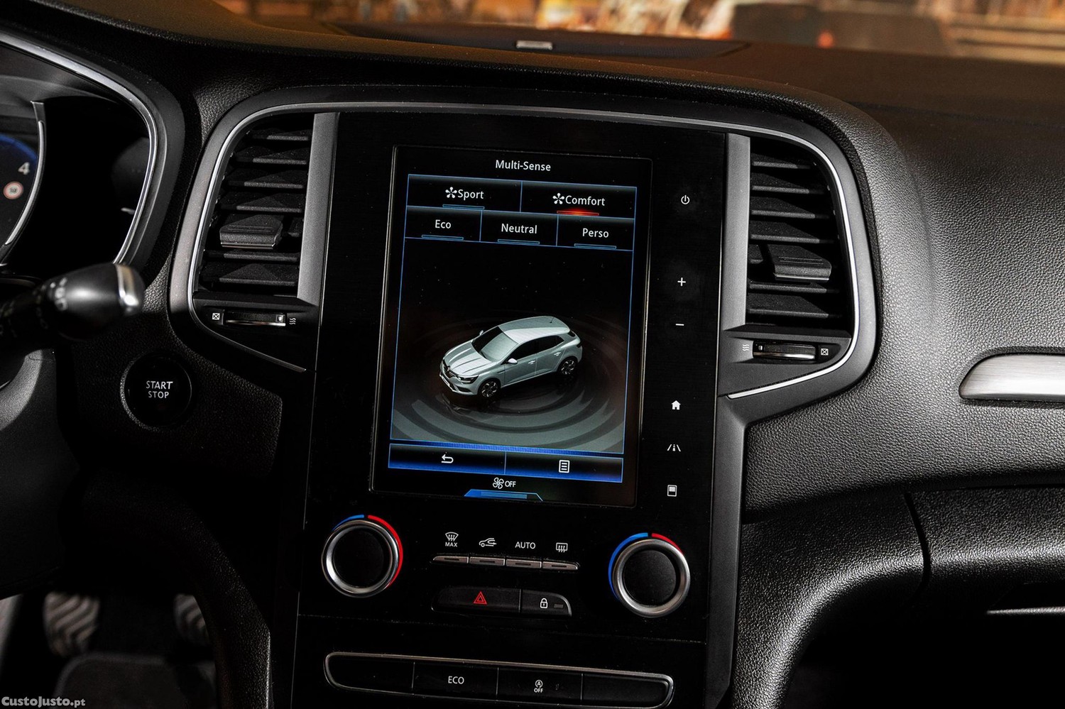 Renault Mégane 1.6 dCi Bose Edition — fotografia 12