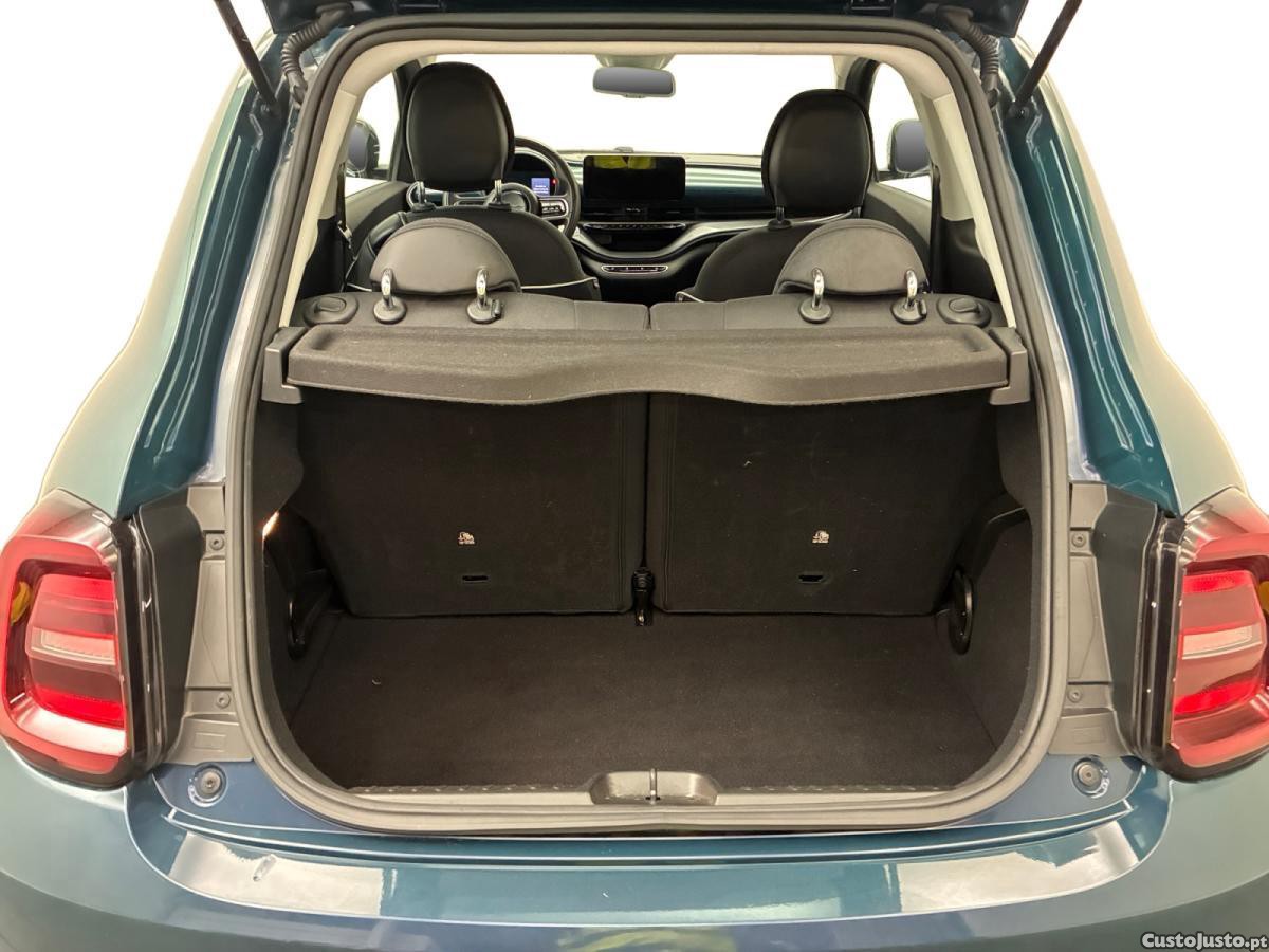 Fiat 500 e La Prima — fotografia 3