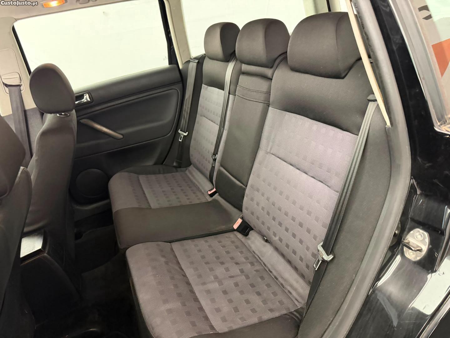 Volkswagen Passat VARIANT 1.9 TDI 130CV — fotografia 2