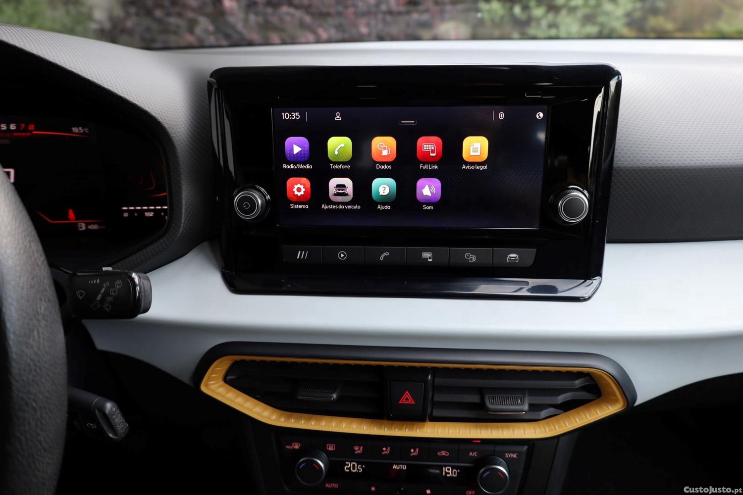 SEAT Arona 1.0 TSi Style — fotografia 10