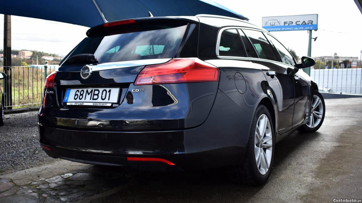 Opel Insignia Sport Tourer 2.0 CDT — fotografia 6