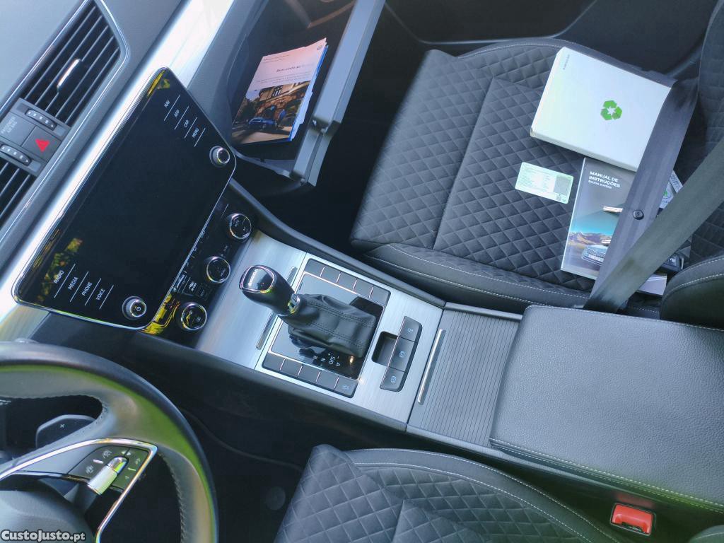 Skoda Superb Break 2.0 TDI Ambition DSG 150cv — fotografia 12