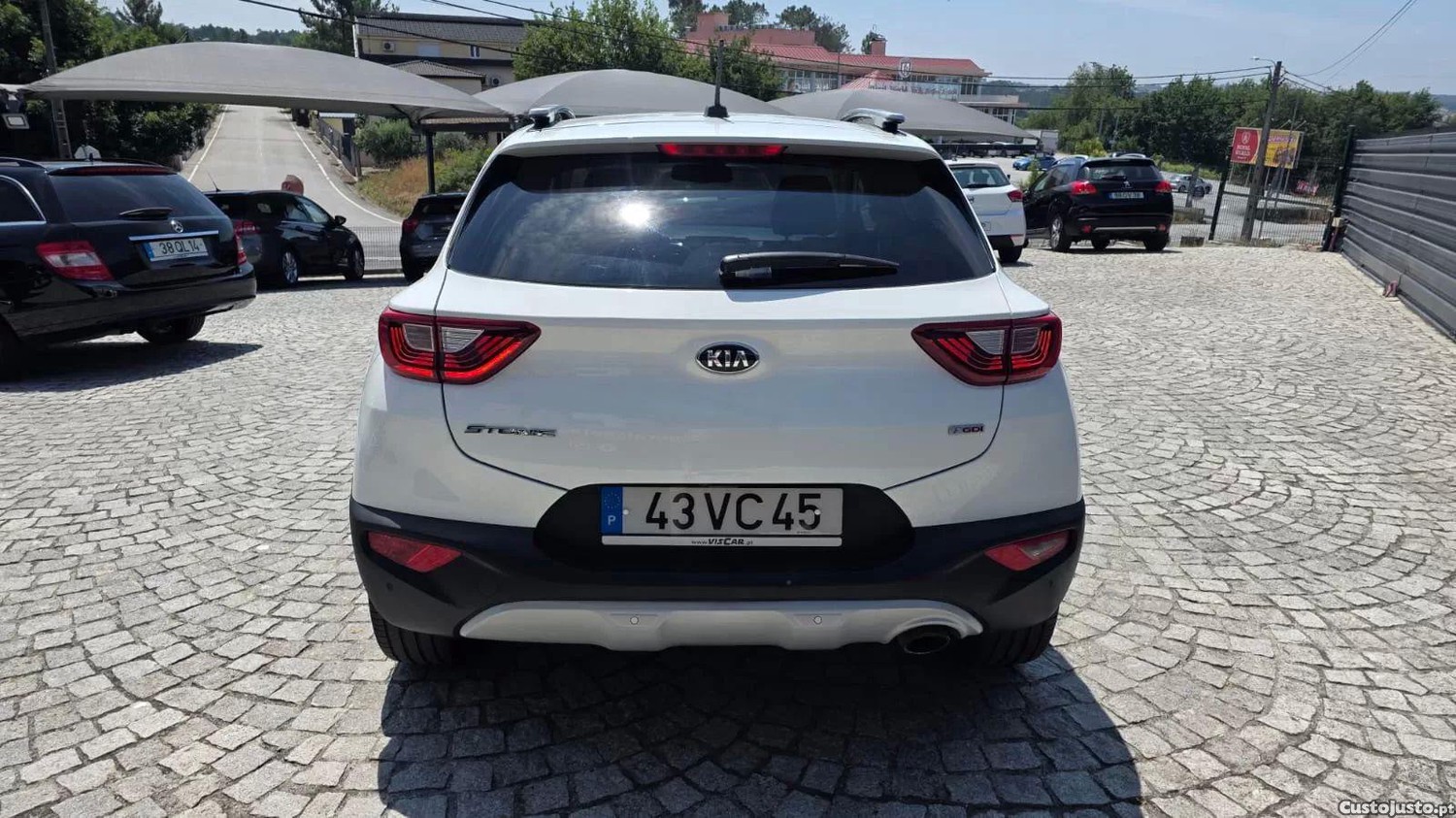 Kia Stonic 1.0 t-gdi - 120 cv — fotografia 21