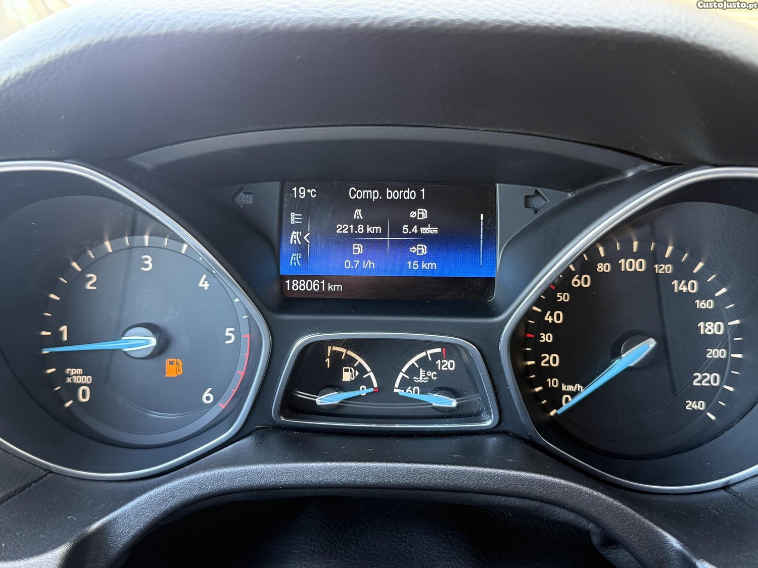 Ford Focus SW — fotografia 7