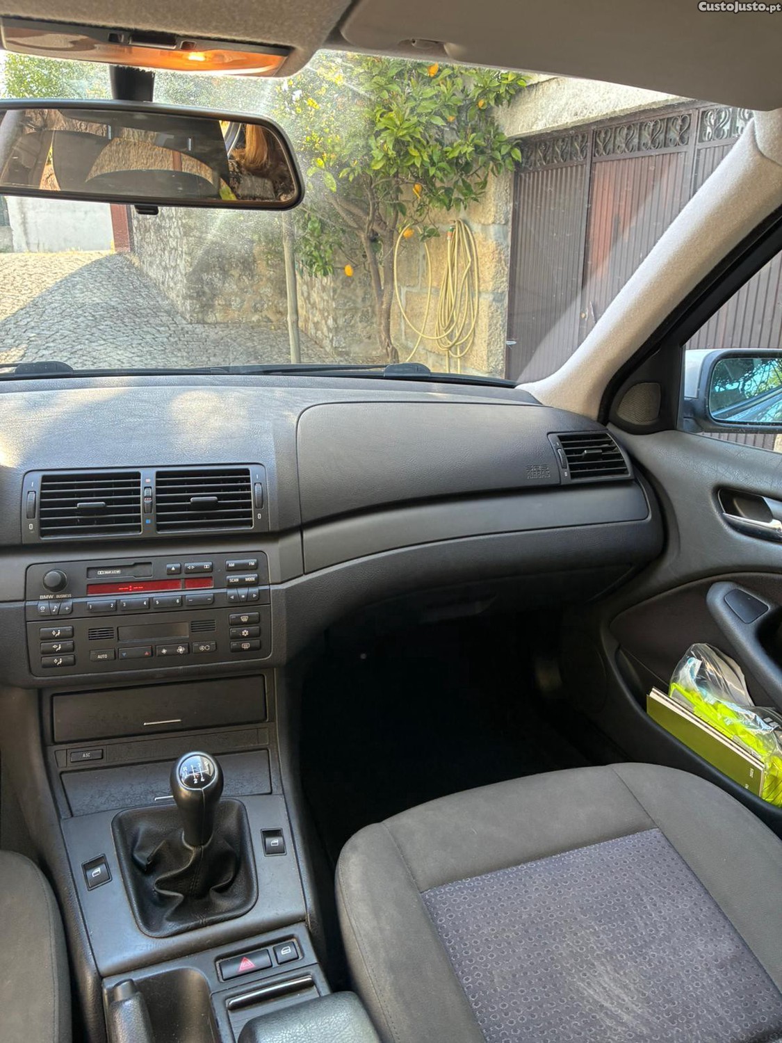 BMW 320 E46 — fotografia 6
