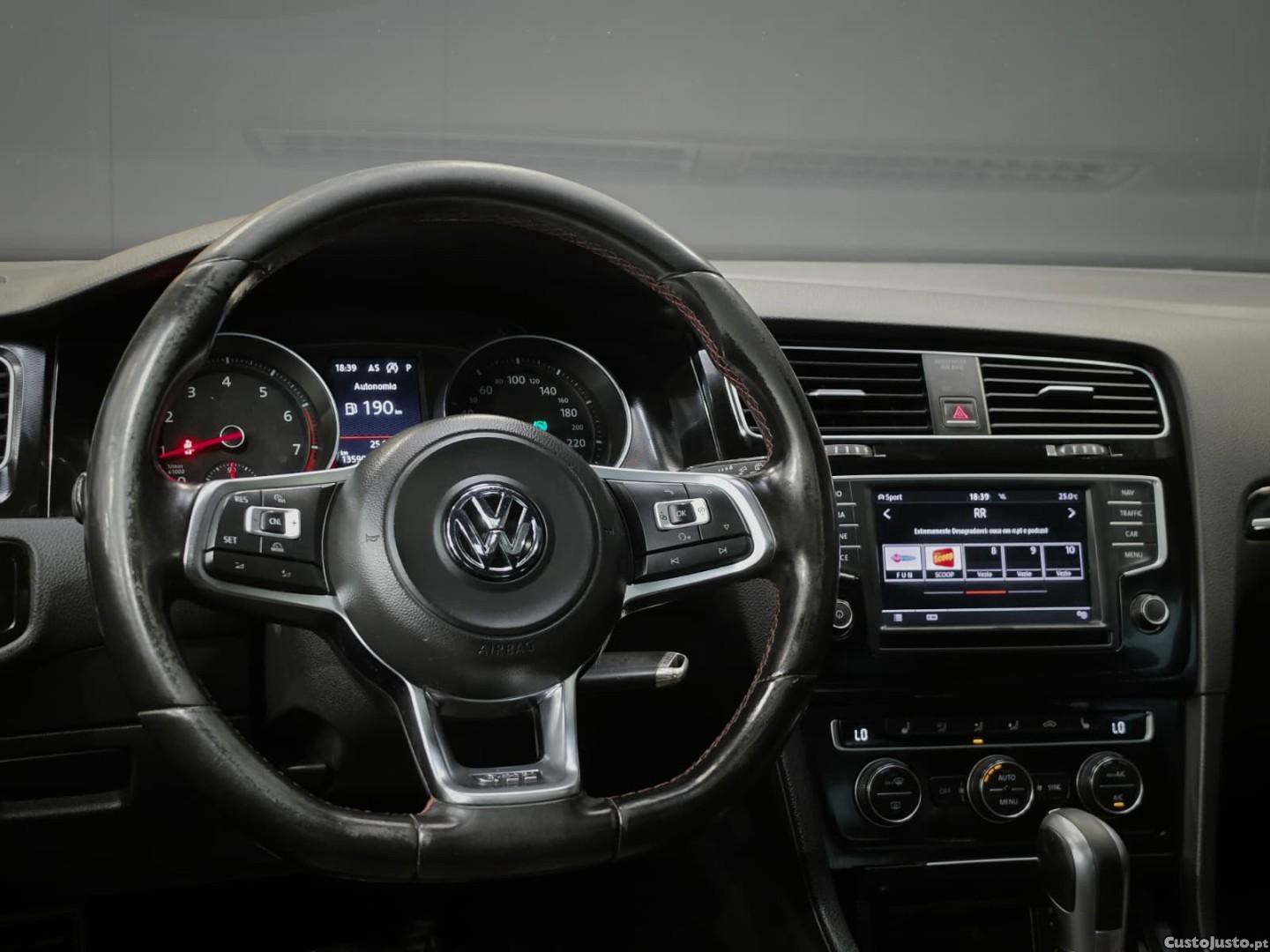 Volkswagen Golf 2.0 TSi GTi DSG Performance — fotografia 4