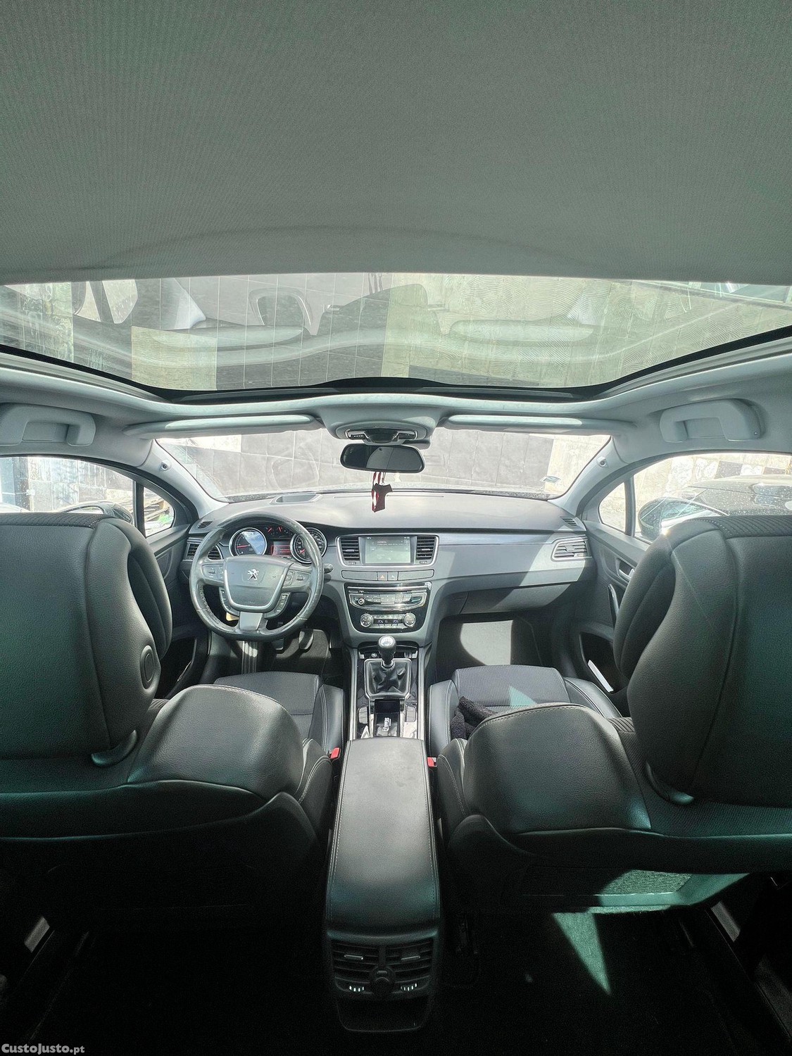 Peugeot 508 TetoPanorâmico — fotografia 2
