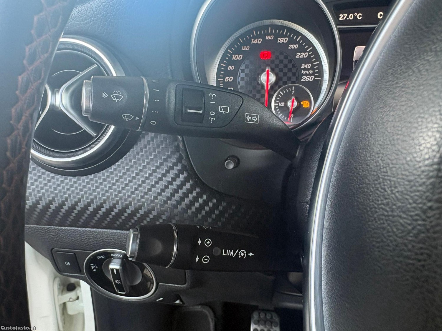 Mercedes-Benz A 180 d AMG Line — fotografia 6