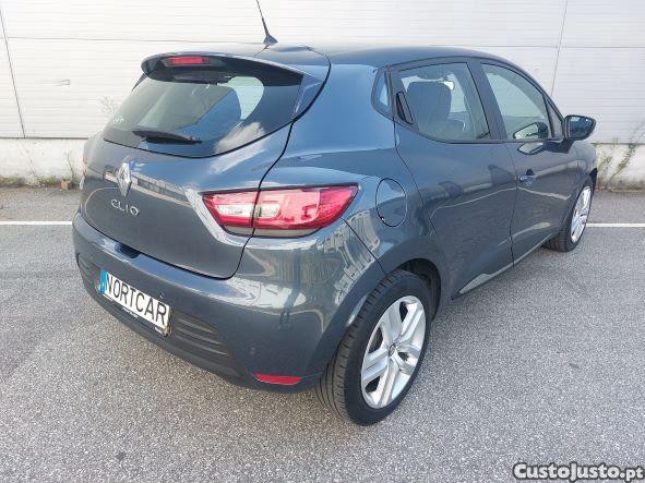 Renault Clio 1.5 dci — fotografia 9