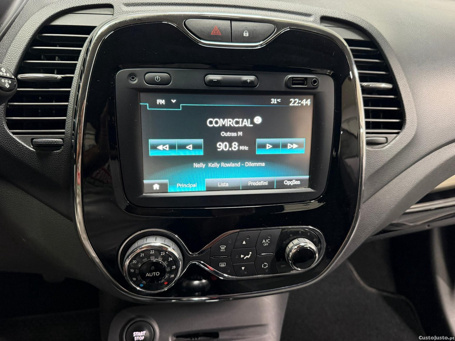 Renault Captur 1.5 dCi Exclusive — fotografia 18