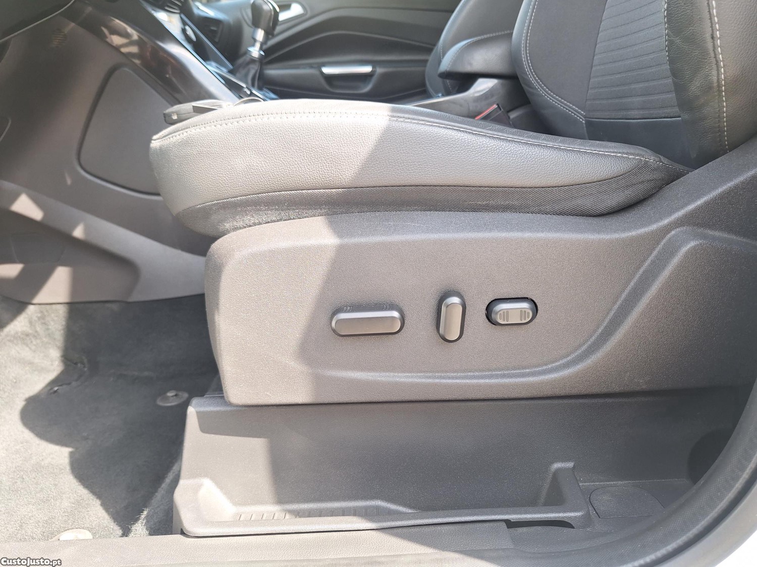Ford Kuga 1.5 diesel 120cv — fotografia 10
