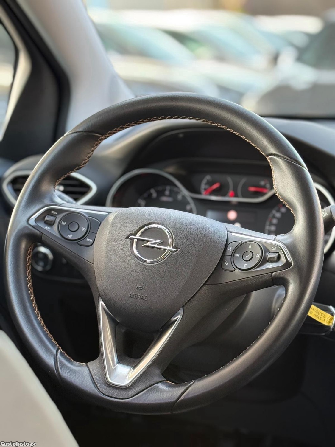 Opel Crossland X 1.2 Business Edition — fotografia 4
