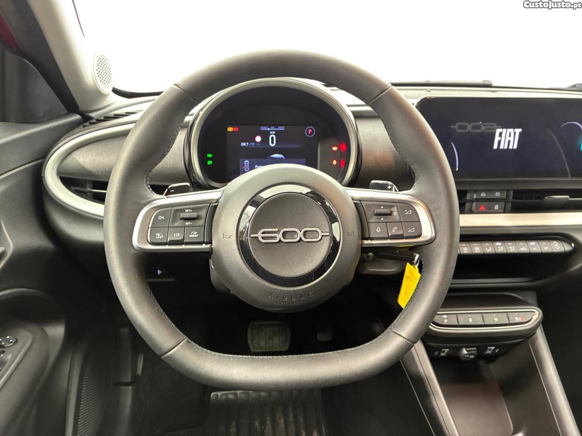 Fiat 600 1.2 Hybrid DCT6 — fotografia 5