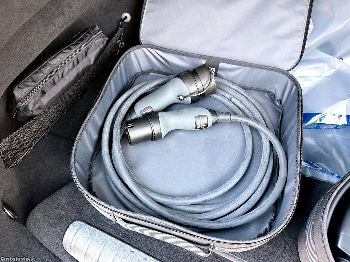 Mercedes-Benz E 300 AMG Package Plug-In Hybrid — fotografia 20
