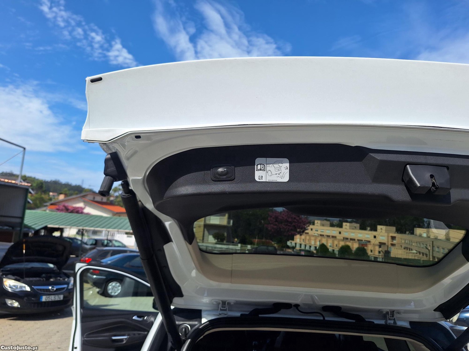 Ford Kuga 1.5 diesel 120cv — fotografia 11