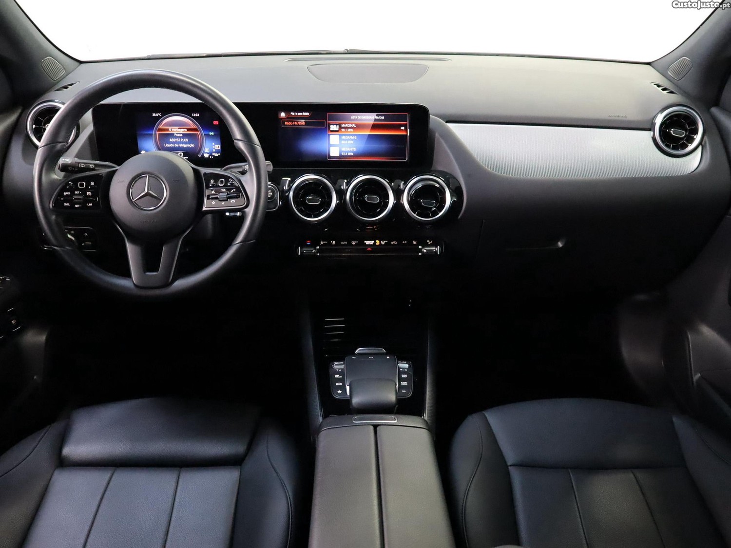 Mercedes-Benz GLA 250 e Style — fotografia 14