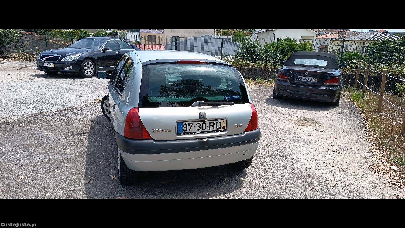 Renault Clio 1.2 — fotografia 10