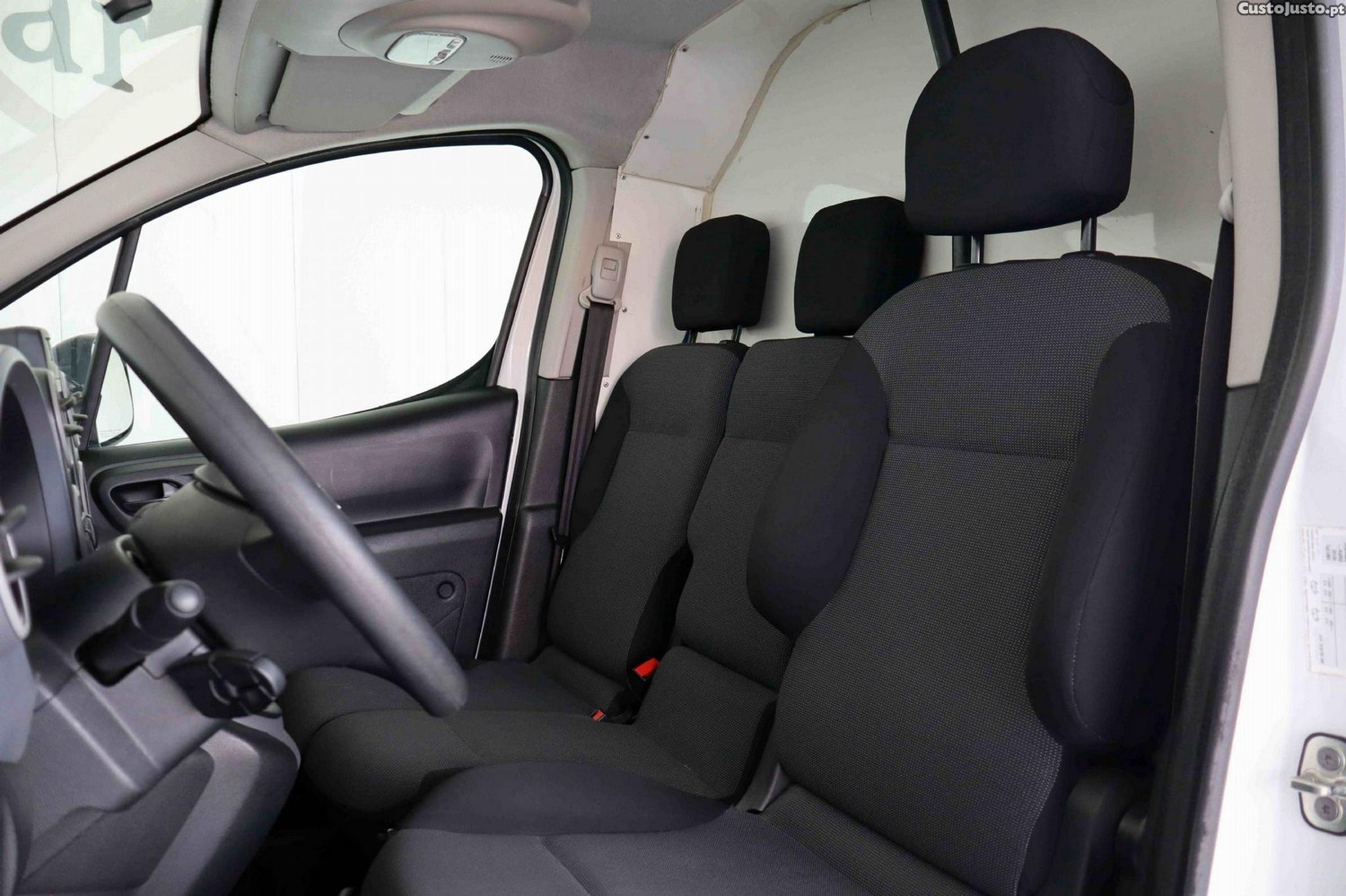 Peugeot Partner 1.6 BlueHDi Confort — fotografia 14