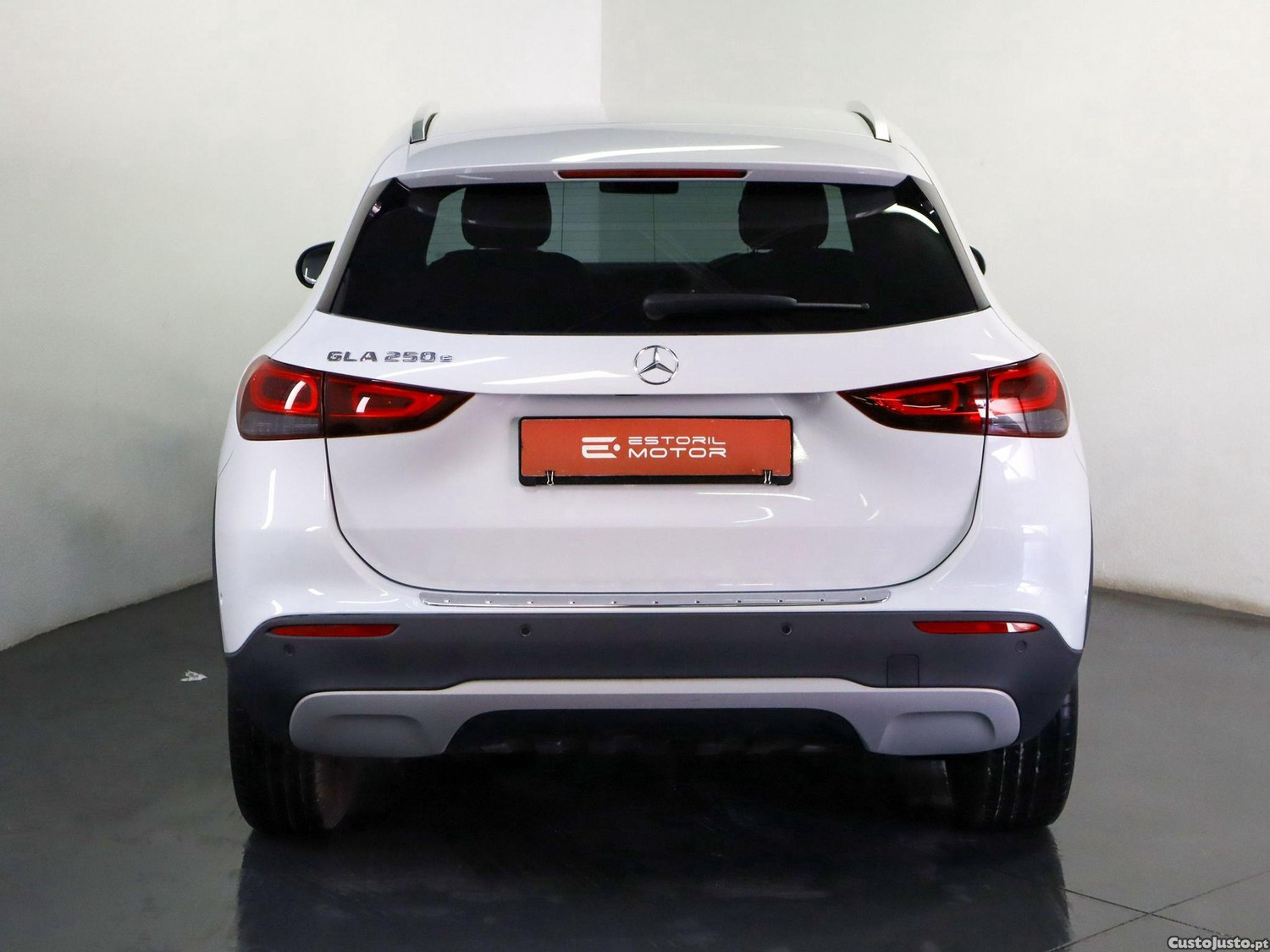 Mercedes-Benz GLA 250 e Style — fotografia 21