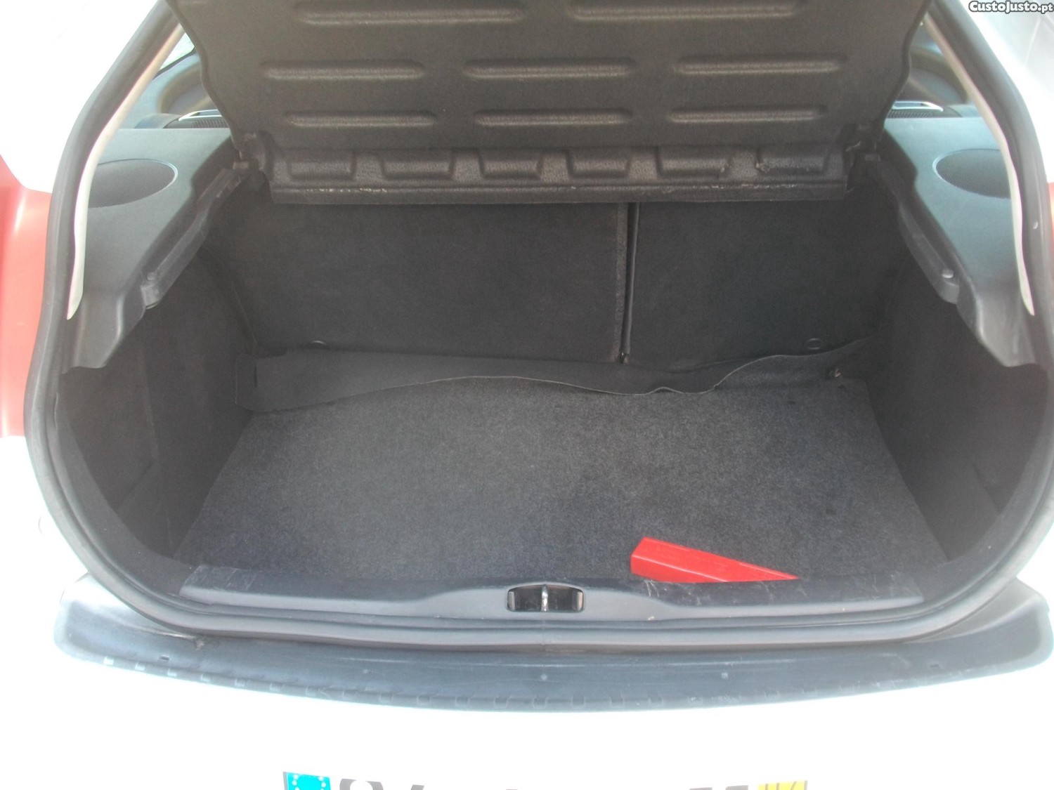 Citroën C4 1.6 HDI Coupe — fotografia 10