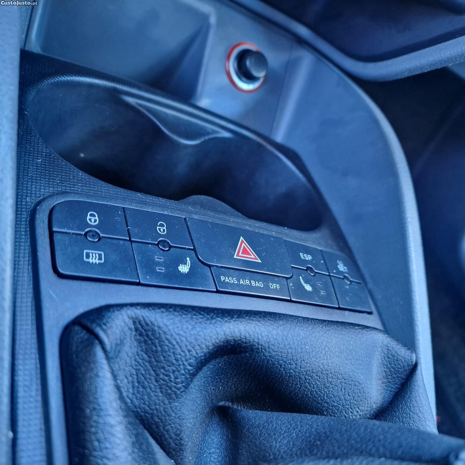SEAT Ibiza 1.2 12V Style — fotografia 20