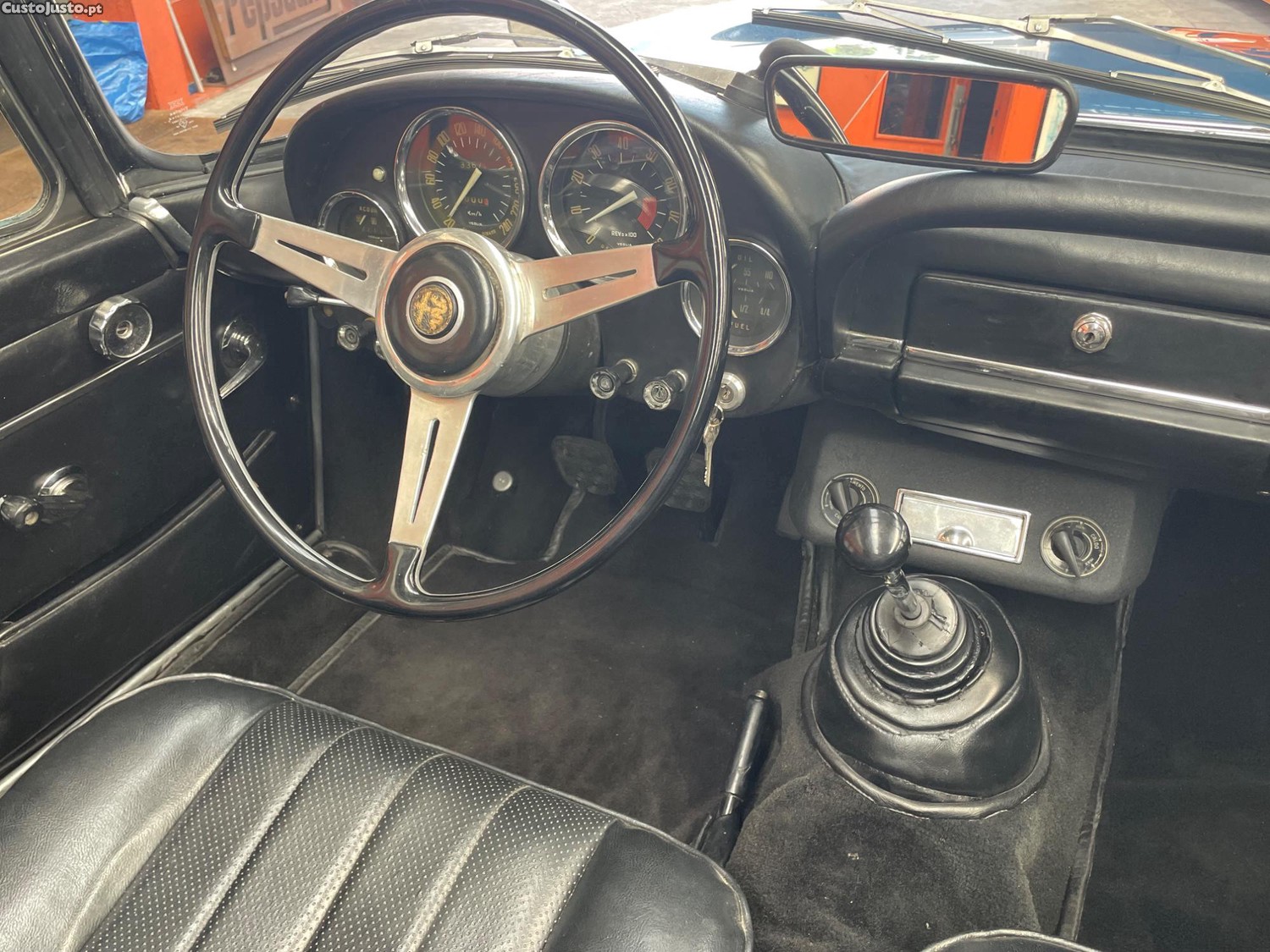 Alfa Romeo Spider 2600 touring — fotografia 2
