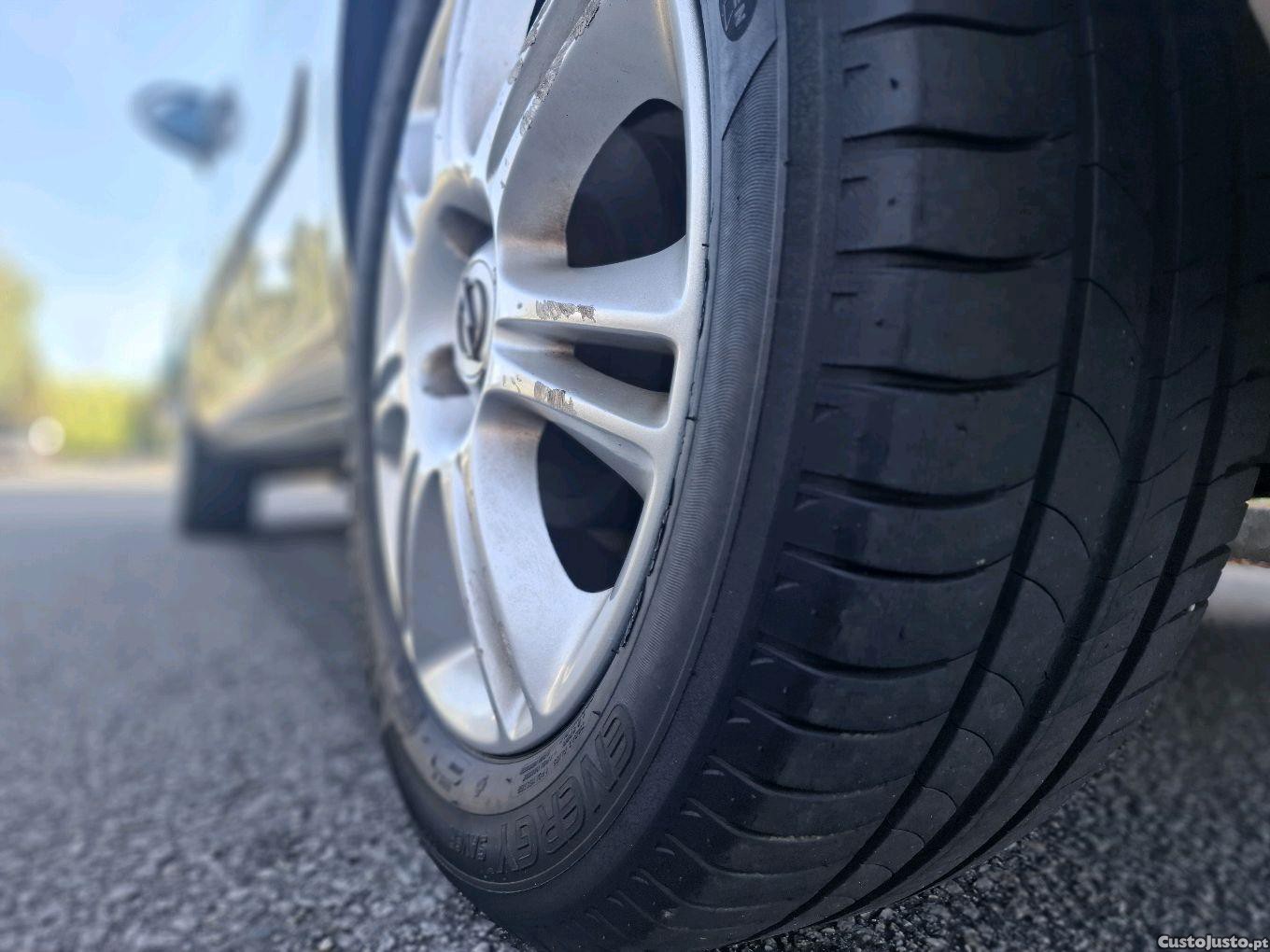 Opel Corsa Cosmo — fotografia 10