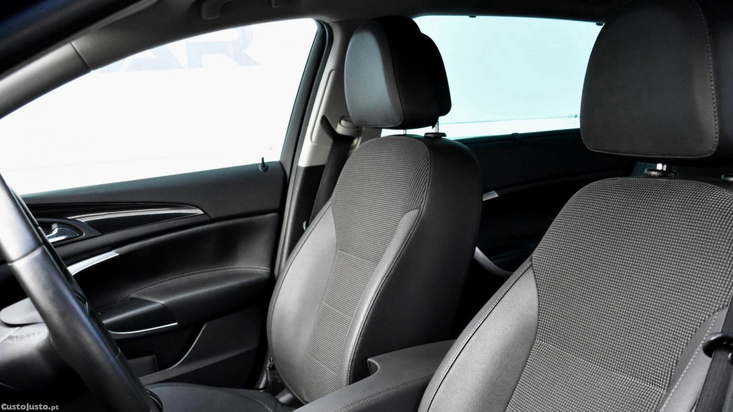 Opel Insignia Sport Tourer 2.0 CDT — fotografia 5