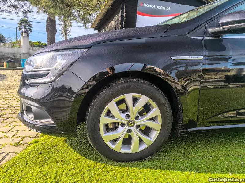 Renault Mégane 1.5 Blue dCi Limited — fotografia 5