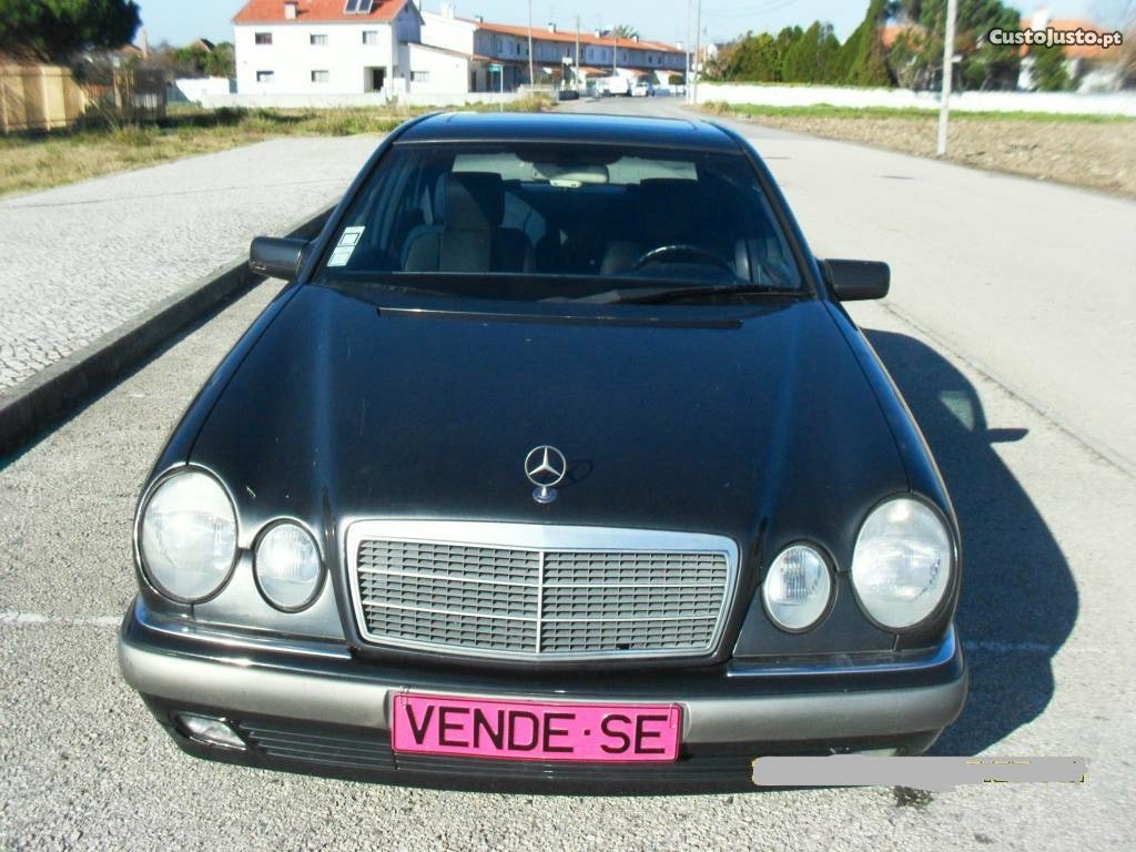 Mercedes-Benz E 290 Elegance — photo 4