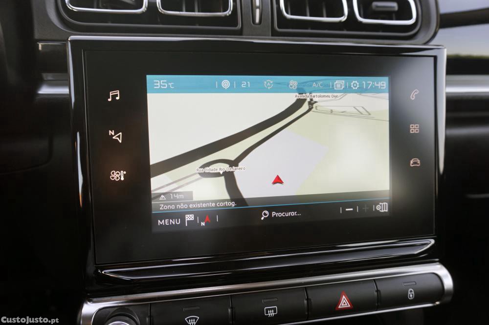 Citroën C3 1.2 PureTech Shine — fotografia 8